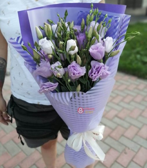 Букет сиреневой эустомы S заказать за 4 670 руб. с доставкой Букет сиреневой эустомы S заказать за 4 670 руб. с доставкой